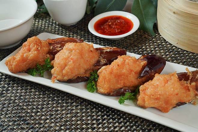 15. Pan-Seared Eggplant with Shrimp Paste 百花蝦煎釀茄子